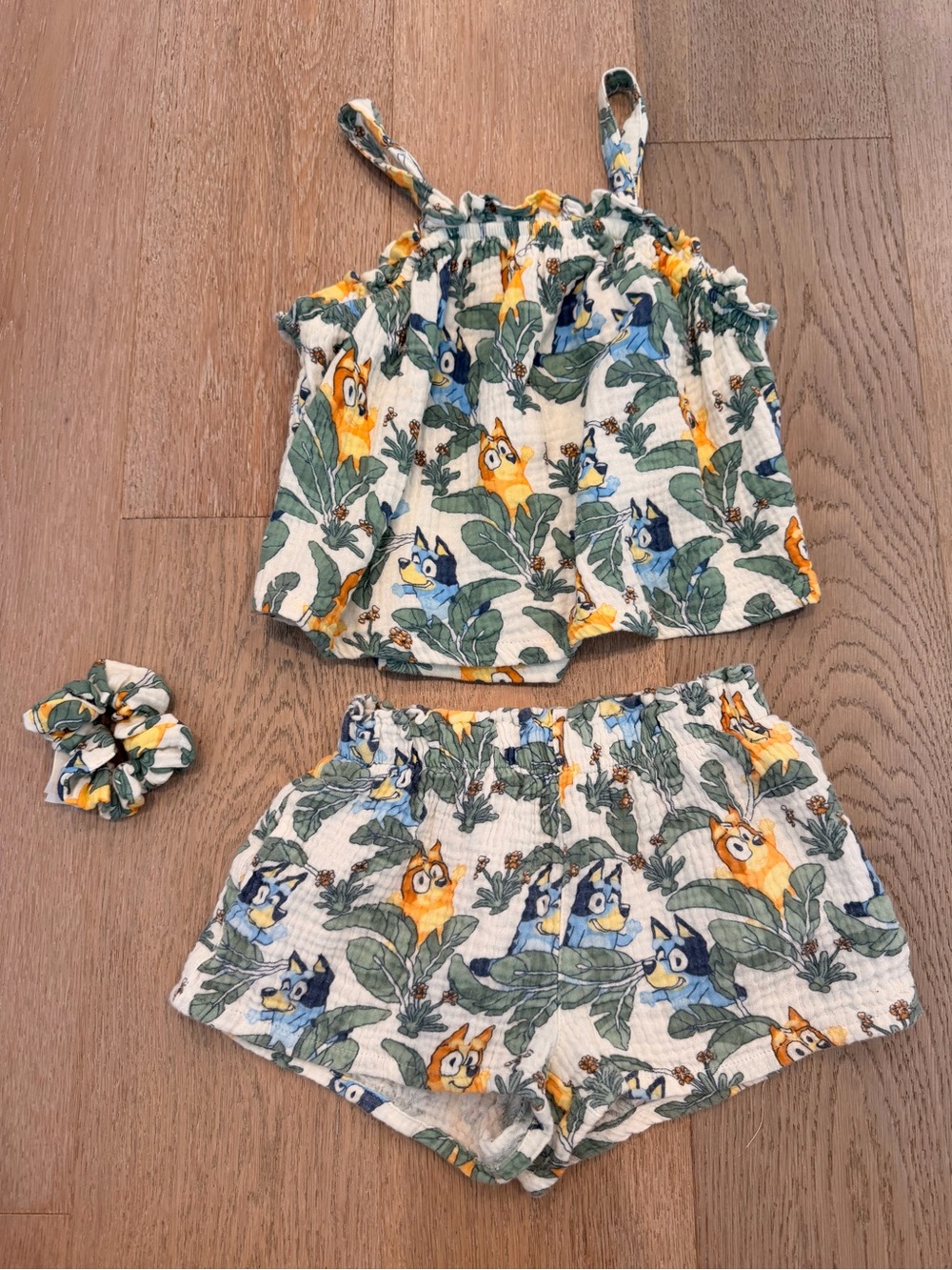Bluey Tropical Print Matching Set